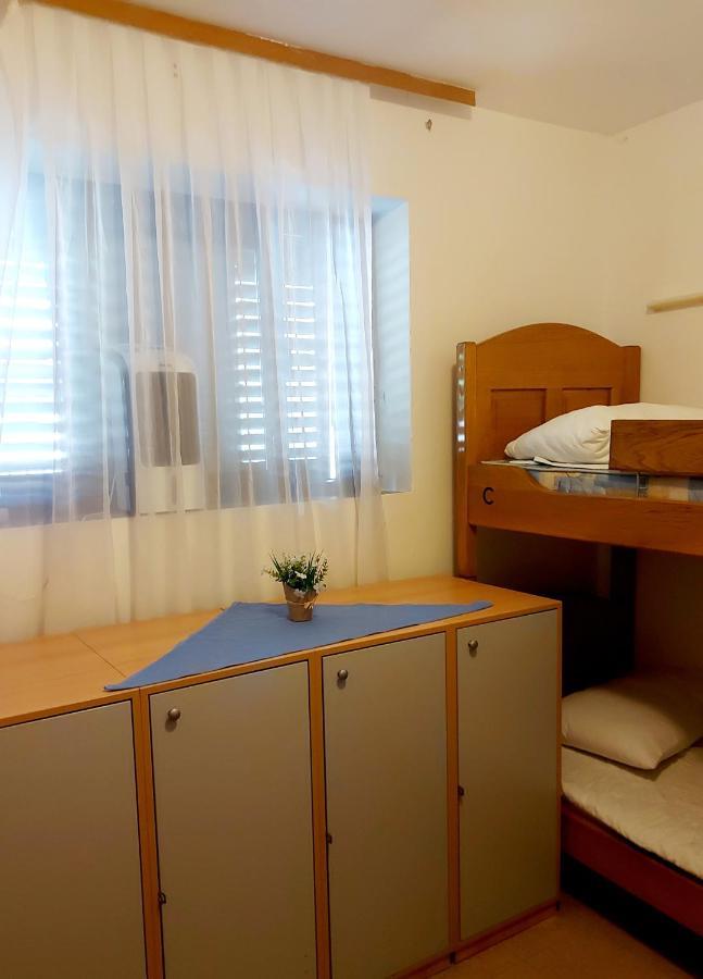 Albergue Hi *